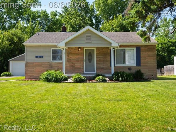4152 Leith Street , Burton, MI 48509