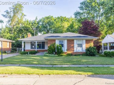 29447 Ravine Drive, Livonia, MI 48152