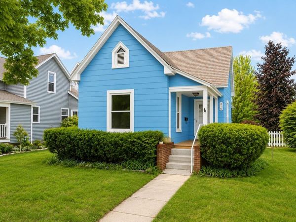 316 Tenth Street W, Traverse City, MI 49684