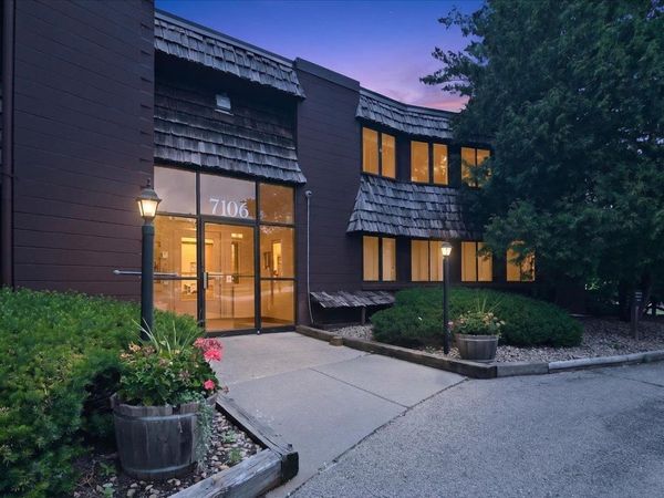 7106 Fortune Drive, Unit 7, Middleton, WI 53562