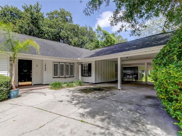 10406 RECLINATA LANE , TAMPA, FL 33618