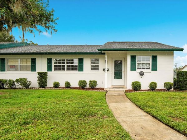 239 N HILL AVENUE , Unit 110, DELAND, FL 32724
