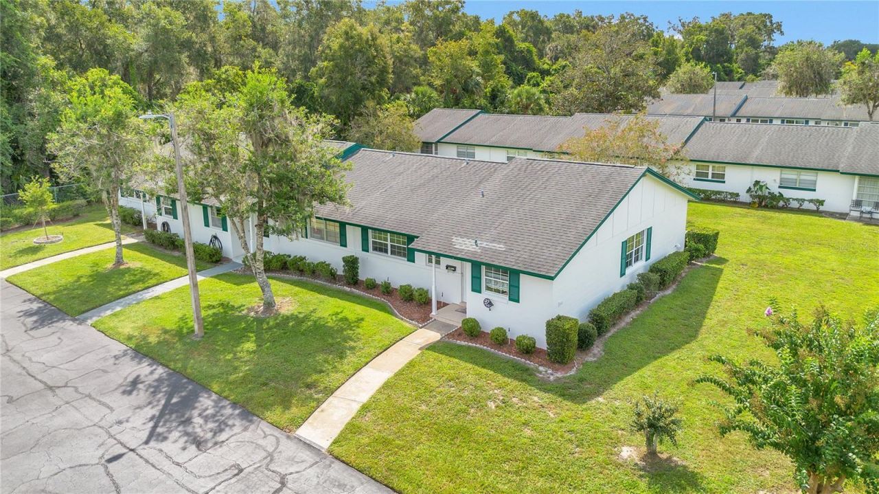 239 N Hill Avenue , Unit 110, Deland, FL 32724 Photo