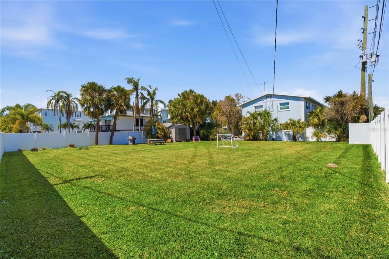 6990 Grevilla Avenue S, South Pasadena, FL 33707 Photo