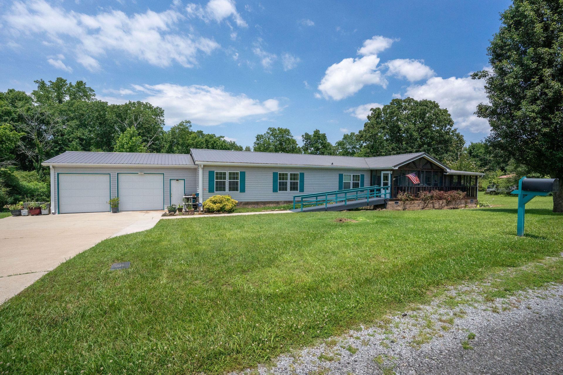 702 County Road 816, Higdon, AL 35979 Main Photo