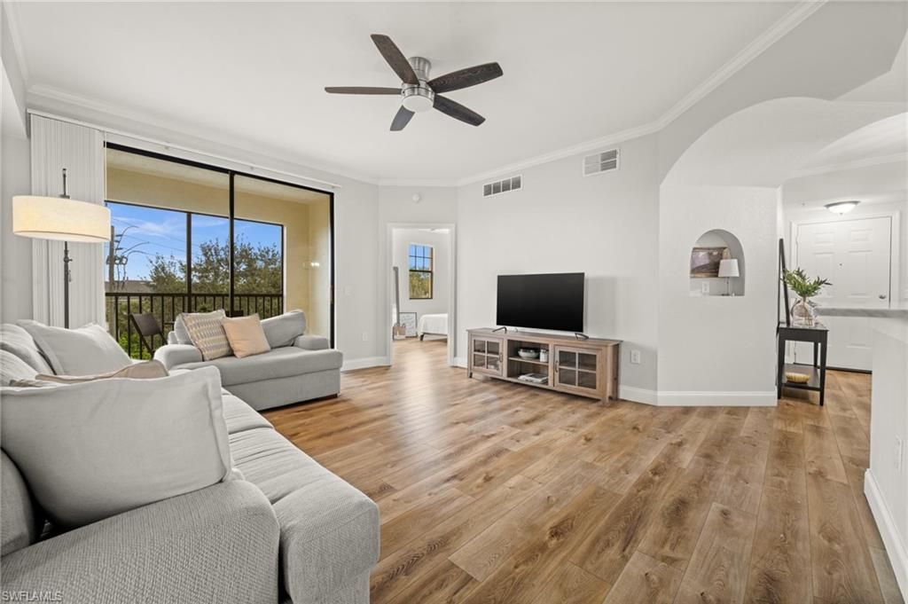 12930 Positano Cir, Unit 307, Naples, FL 34105 Photo