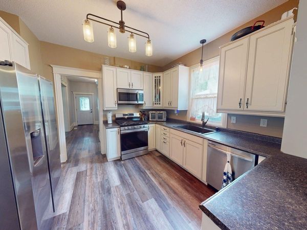 615 18th Street SW, Willmar, MN 56201