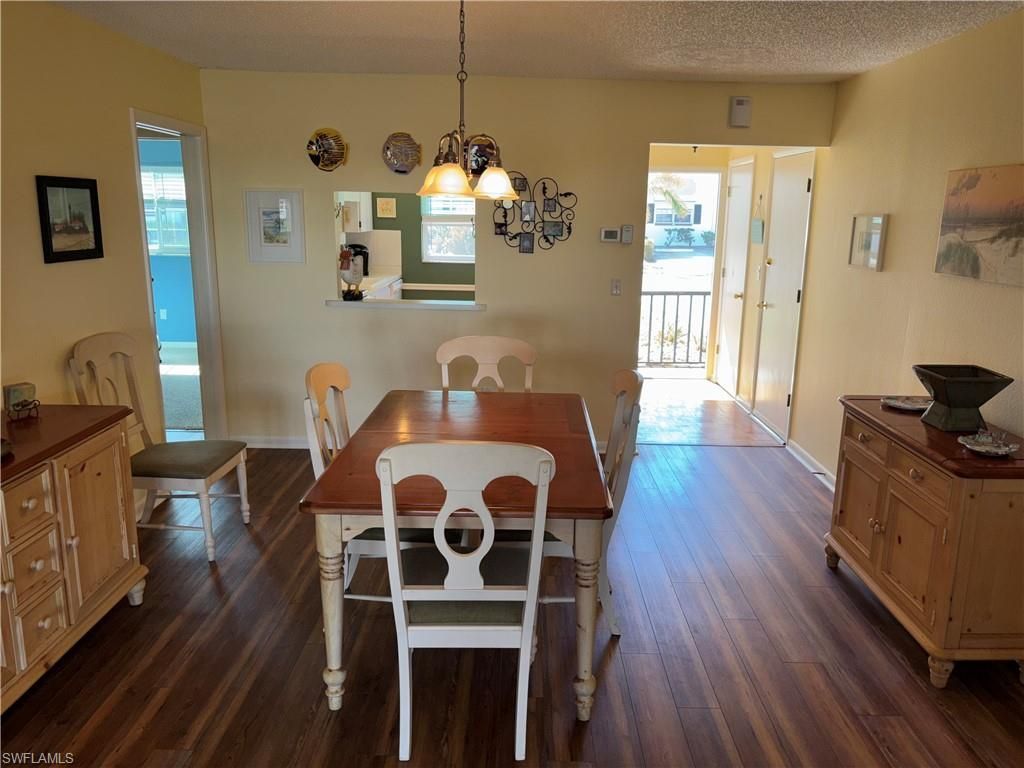 1515 Edgewater Cir , Fort Myers, FL 33919 Photo