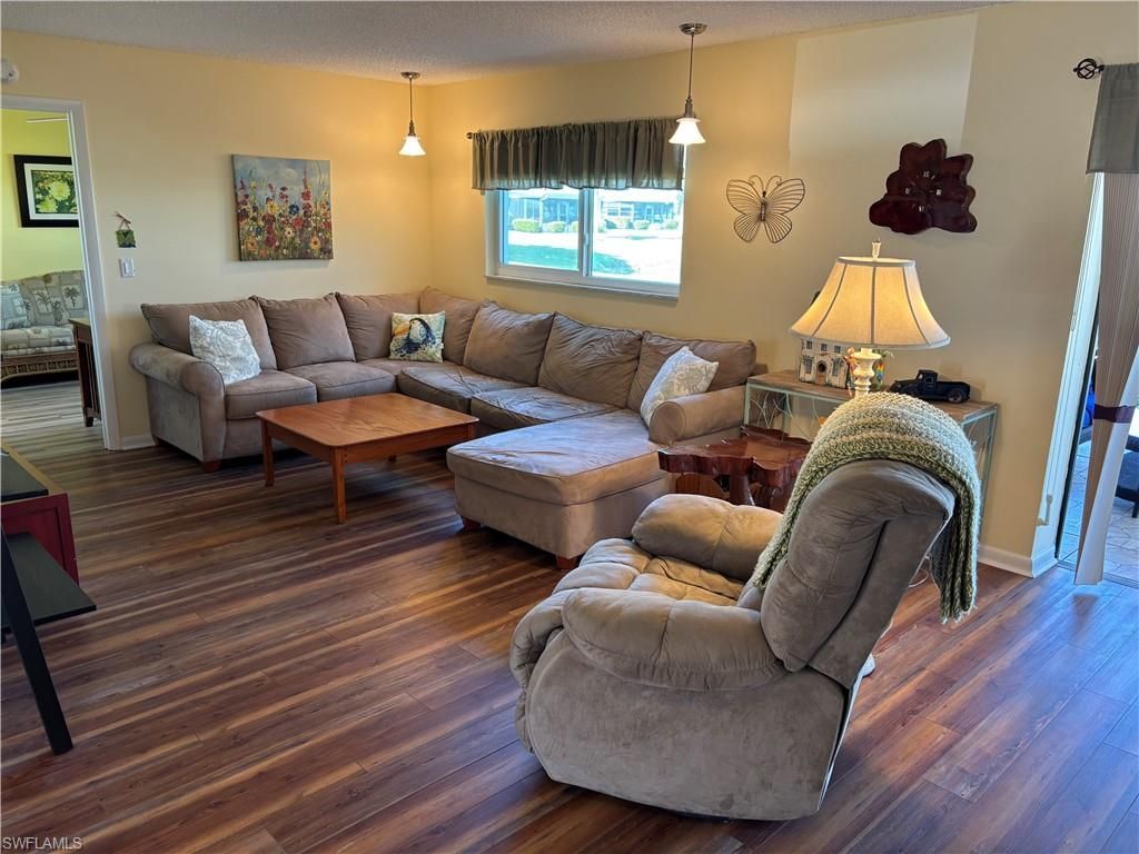 1515 Edgewater Cir , Fort Myers, FL 33919 Photo