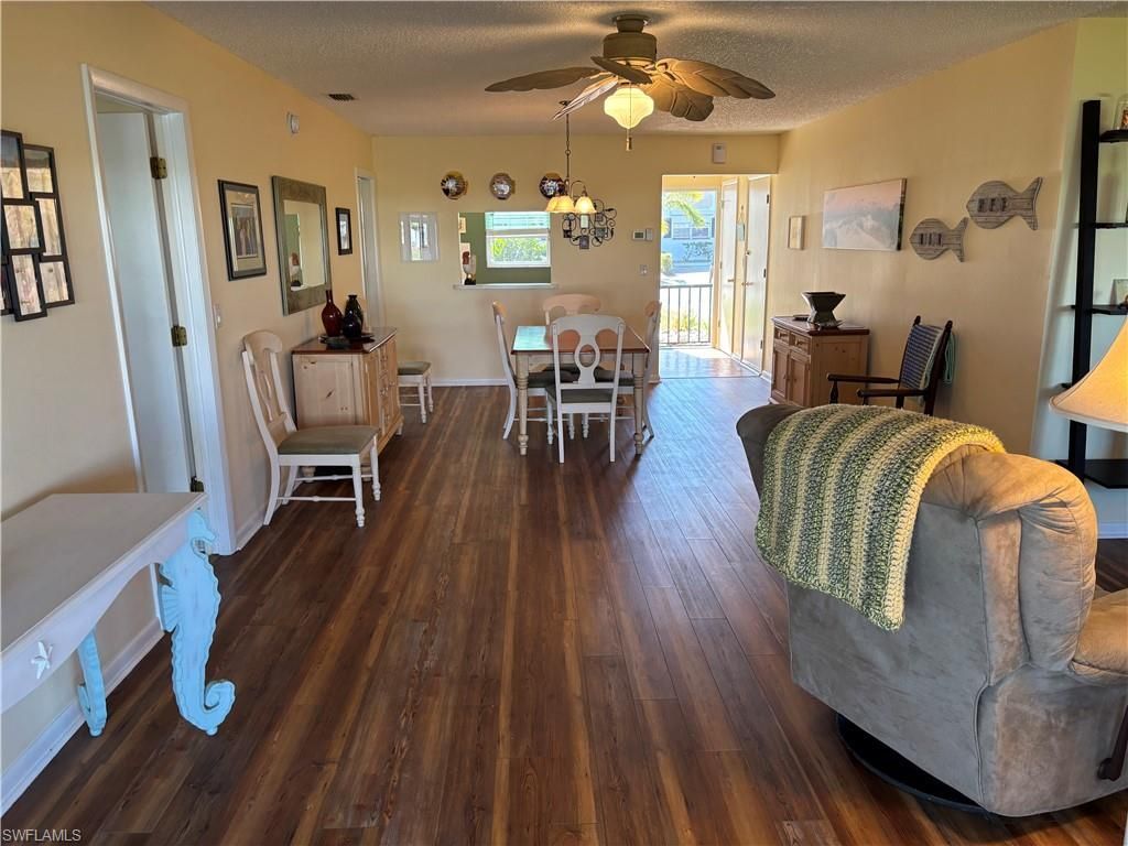 1515 Edgewater Cir , Fort Myers, FL 33919 Photo