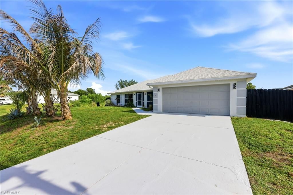 711 Long Island St E, Lehigh Acres, FL 33974 Photo