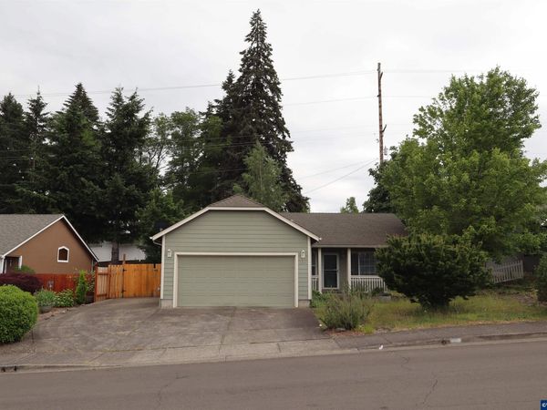530 Summerview Dr, Stayton, OR 97383