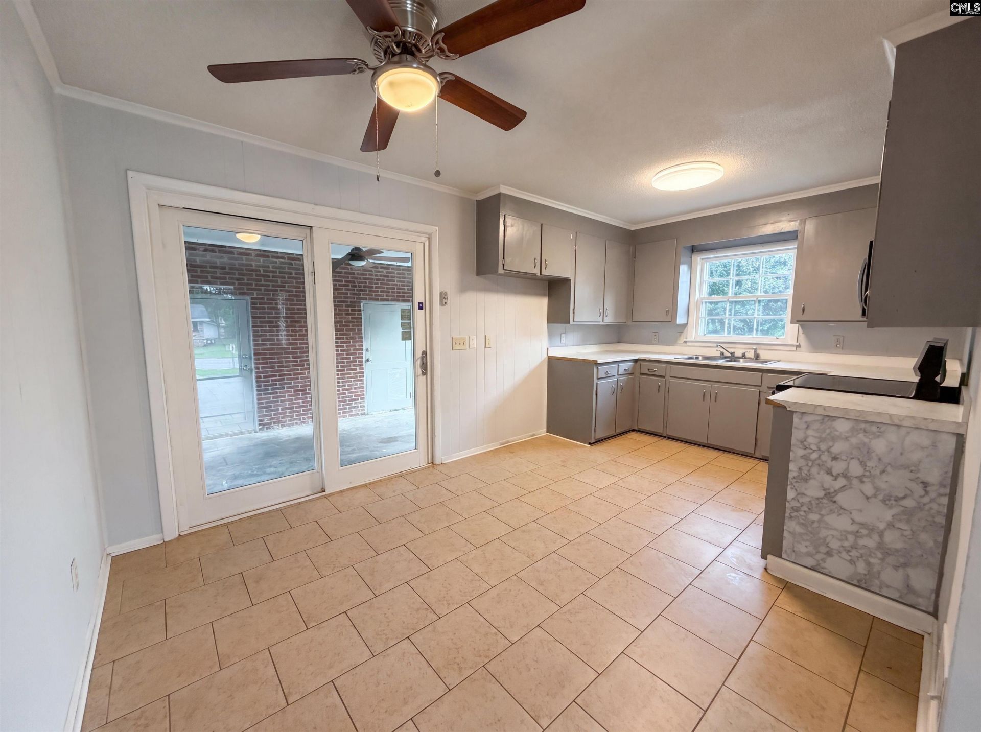 320 Redwood Court  Photo 13