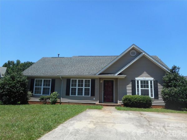 5901 Meadow Hill Drive , Charlotte, NC 28212