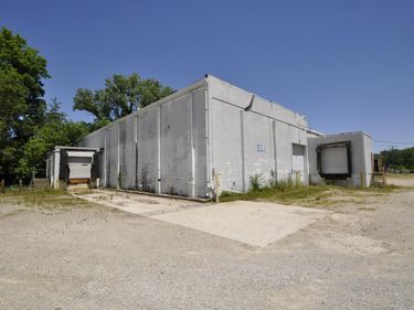 800 W 17th Street, Muncie, IN 47302