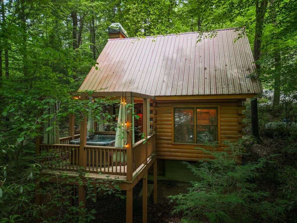 14 Finch Lane, Cherrylog, GA 30522 Main Photo