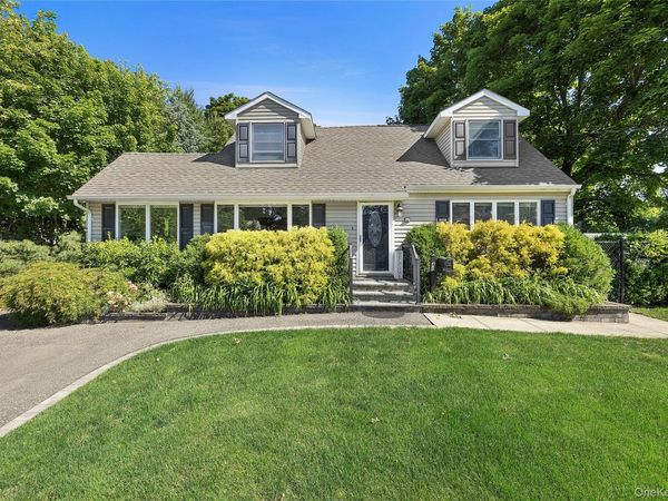 41 Marvin Drive, Kings Park, NY 11754