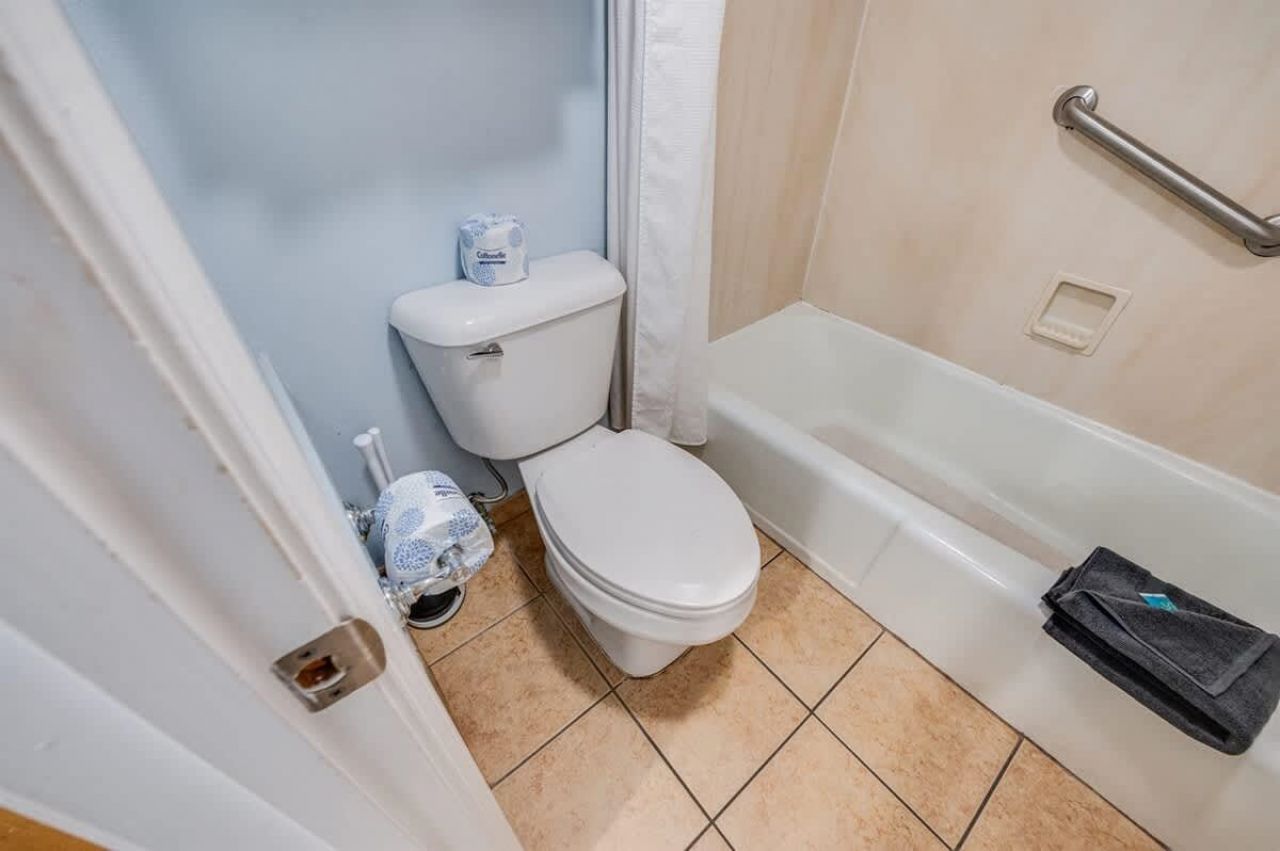 2311 S Ocean Blvd.  Photo 8