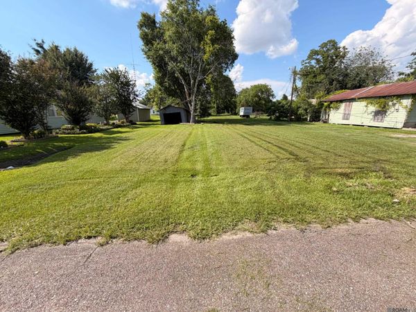 416 California Ave, Port Allen, LA 70767