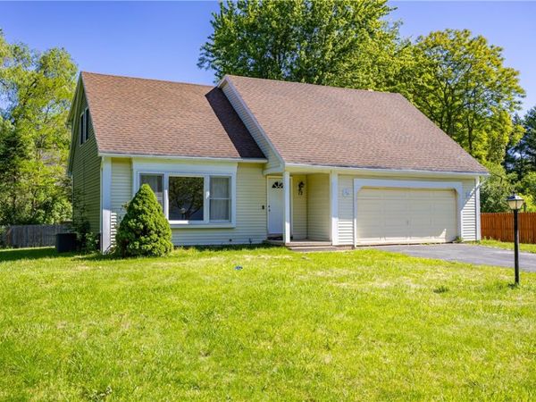 12 French Meadow Lane , Rochester, NY 14618