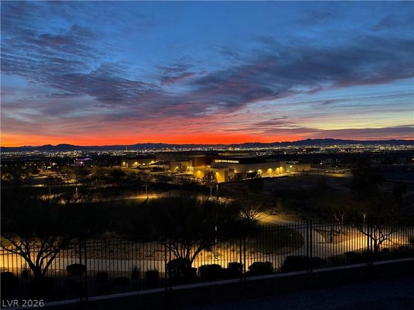 224 Highspring Street , Las Vegas, NV 89138