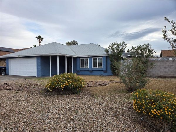 536 Close Avenue , Henderson, NV 89011