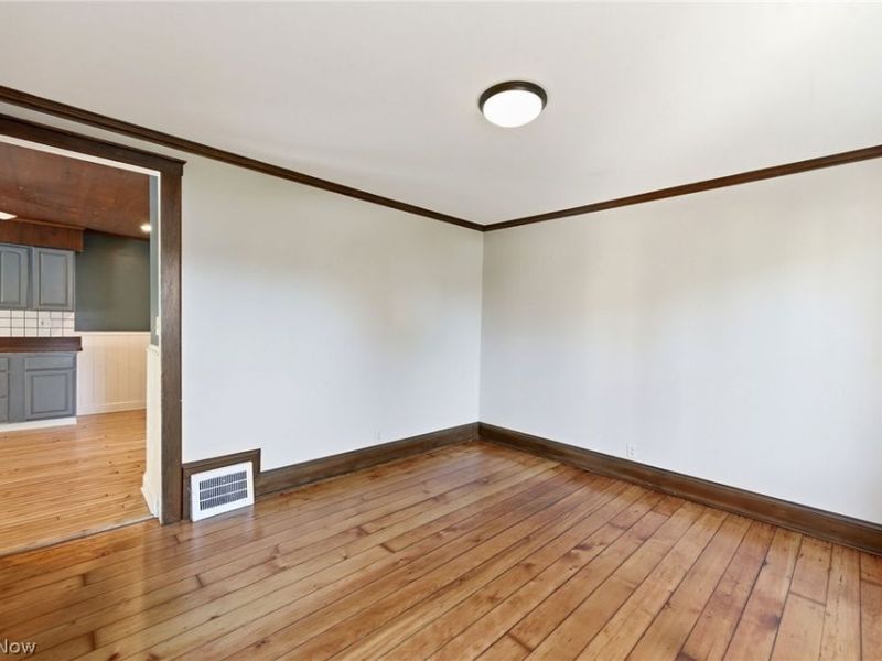 801 College Avenue , Cleveland, OH 44113 Photo 10