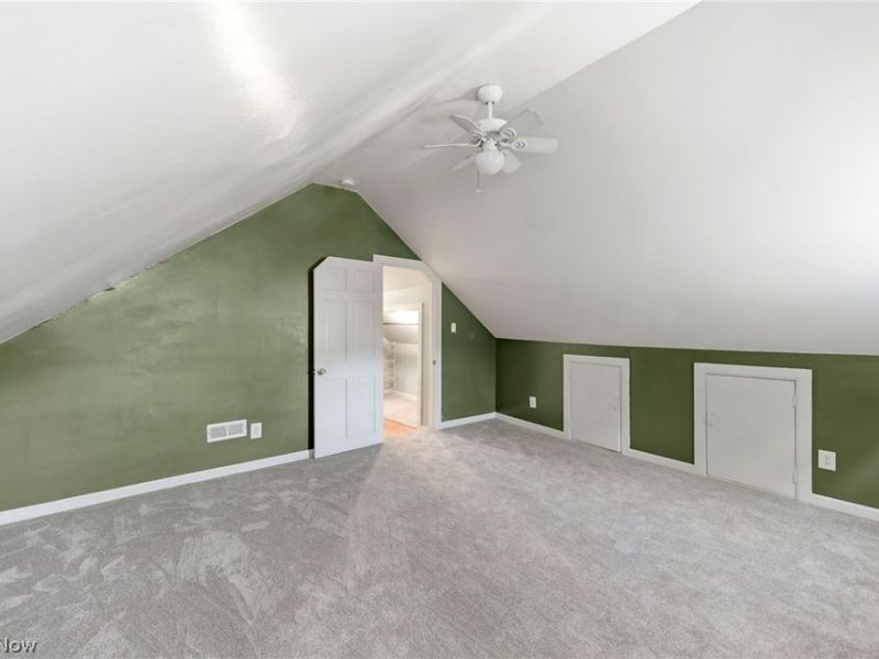 801 College Avenue , Cleveland, OH 44113 Photo 20