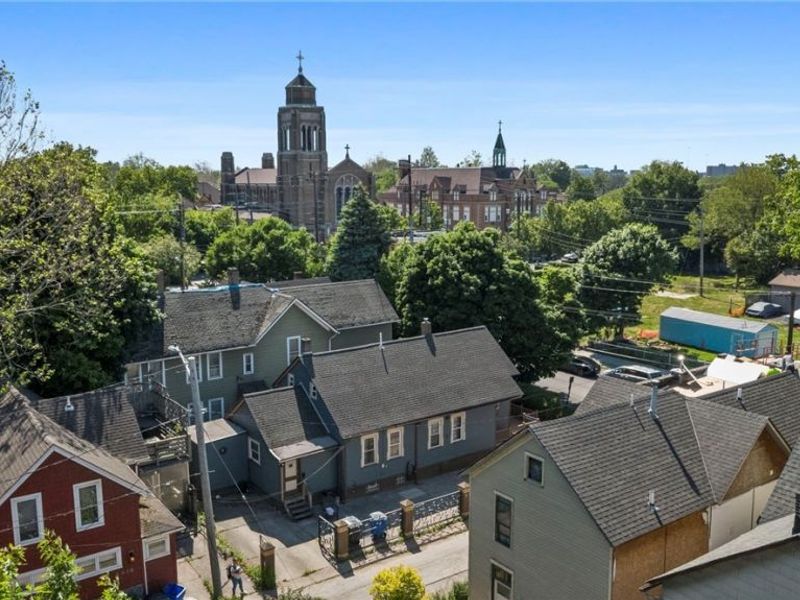 801 College Avenue , Cleveland, OH 44113 Photo 26