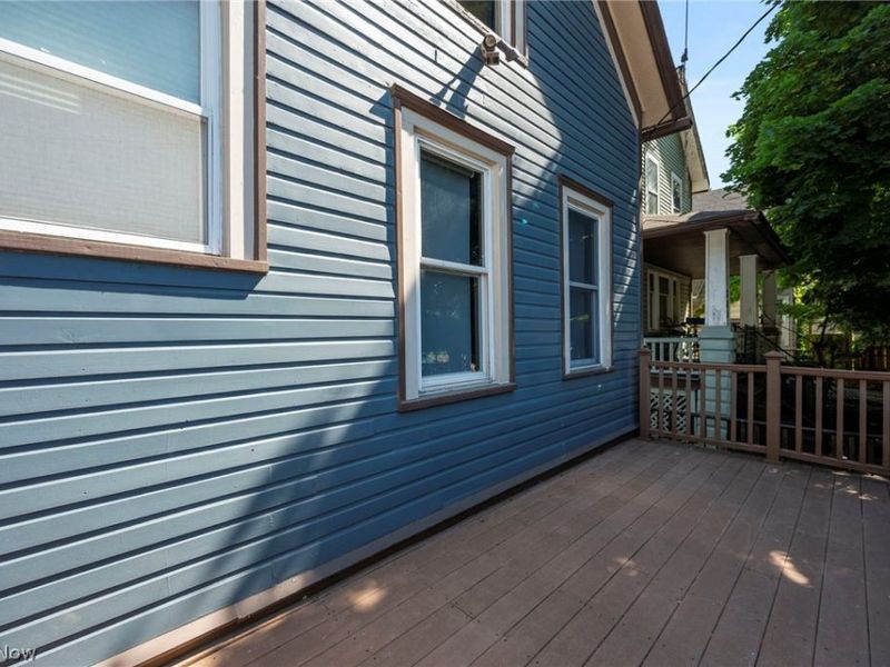 801 College Avenue , Cleveland, OH 44113 Photo 5
