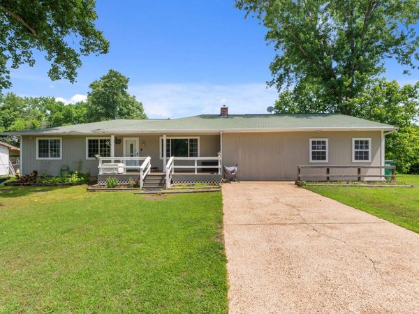 408 E Sanford Street, Gassville, AR 72635