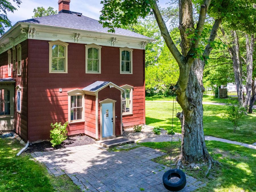 Property Image 28