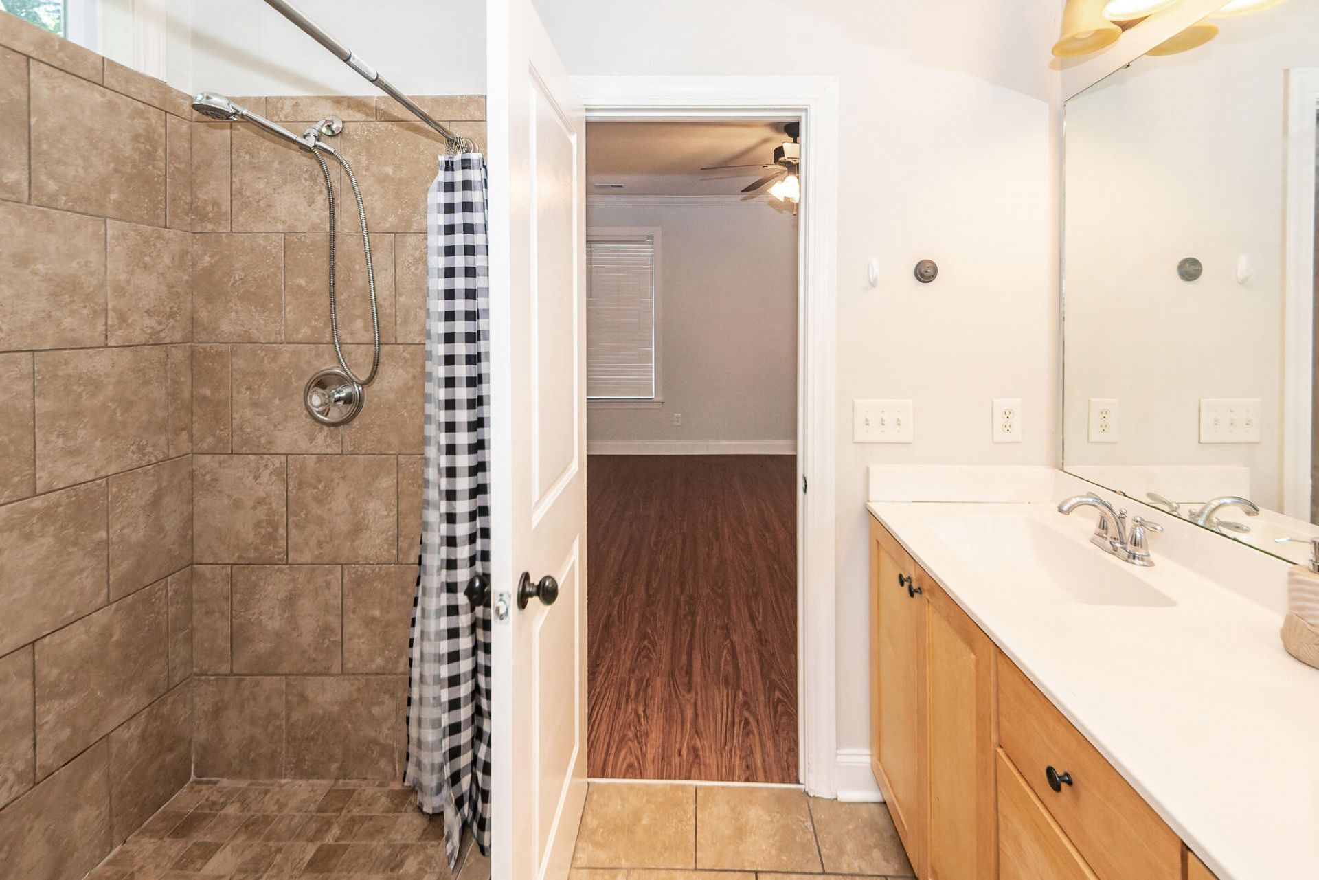 1412 Widows Court Photo 25