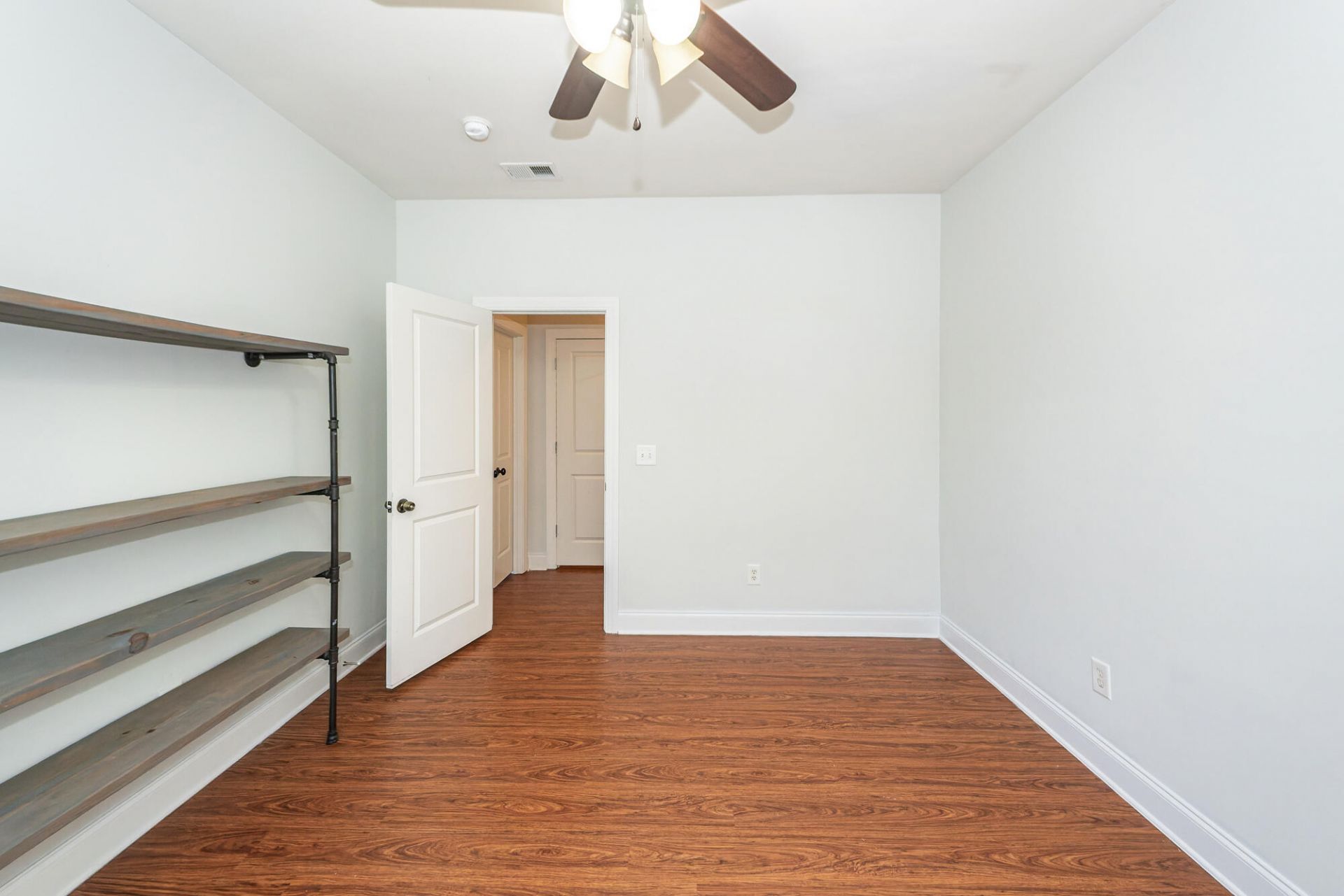 1412 Widows Court Photo 29