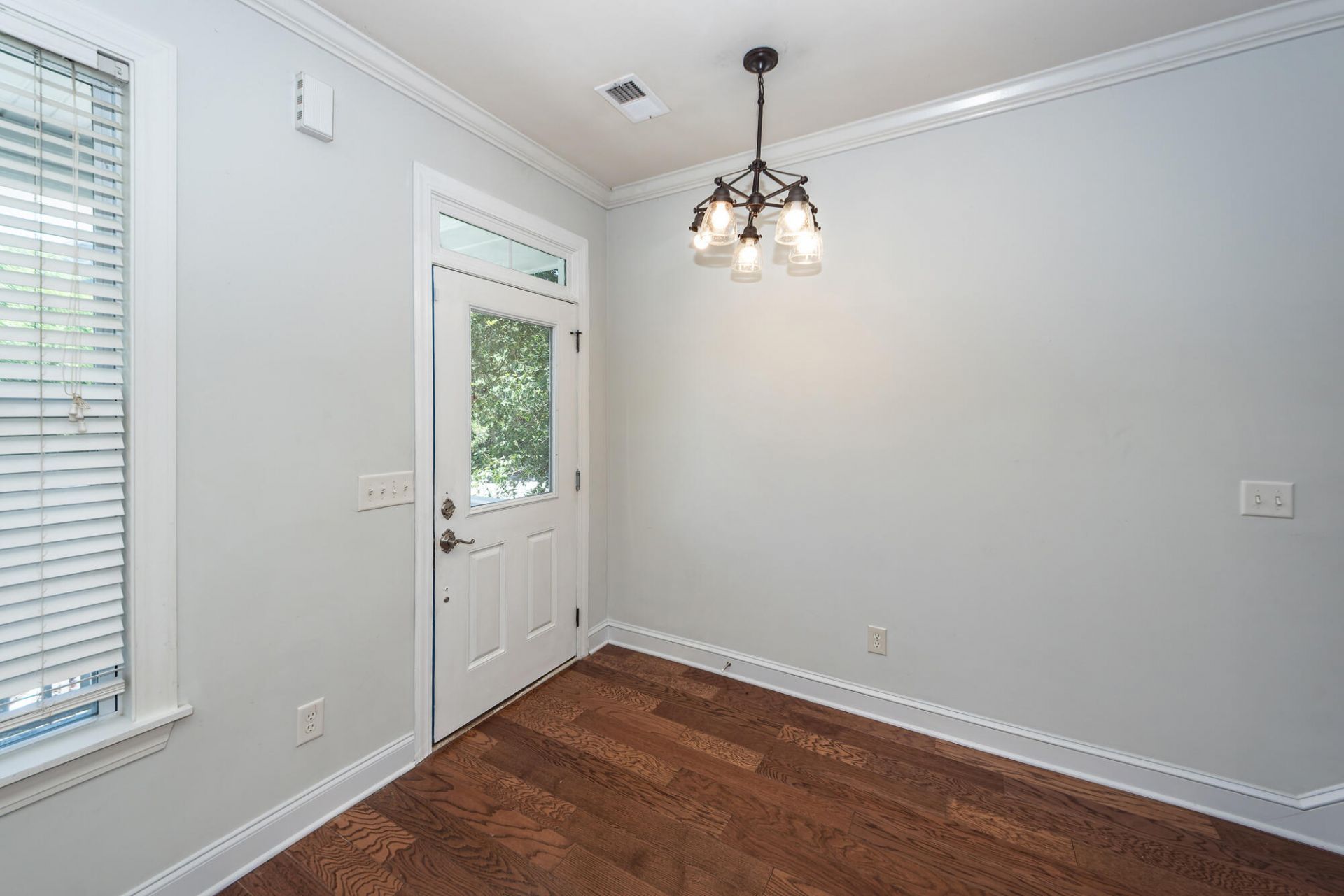 1412 Widows Court Photo 4