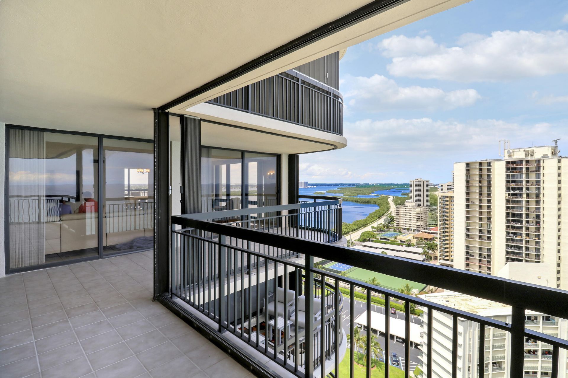 5380 N Ocean Drive, Unit 22j, Singer Island, FL 33404 Photo