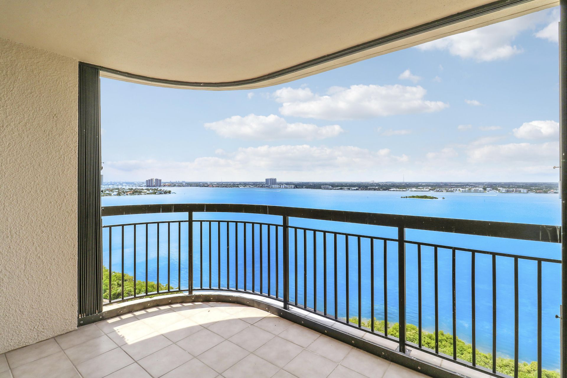 5380 N Ocean Drive, Unit 22j, Singer Island, FL 33404 Photo