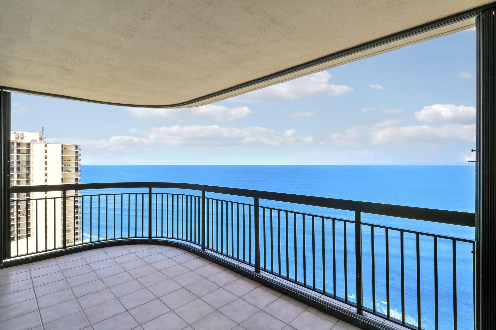 5380 N Ocean Drive, Unit 22j, Singer Island, FL 33404 Photo