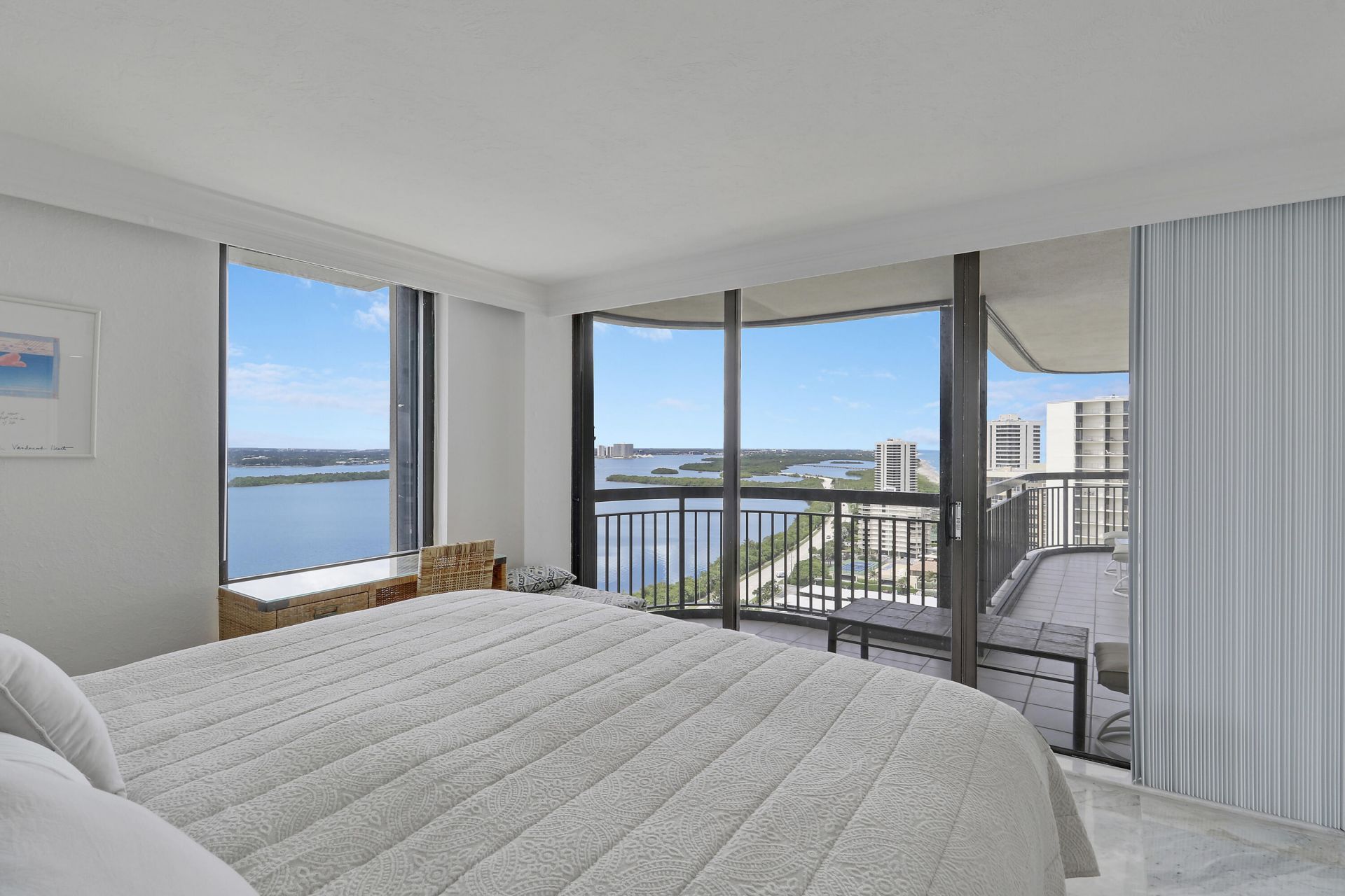 5380 N Ocean Drive, Unit 22j, Singer Island, FL 33404 Photo