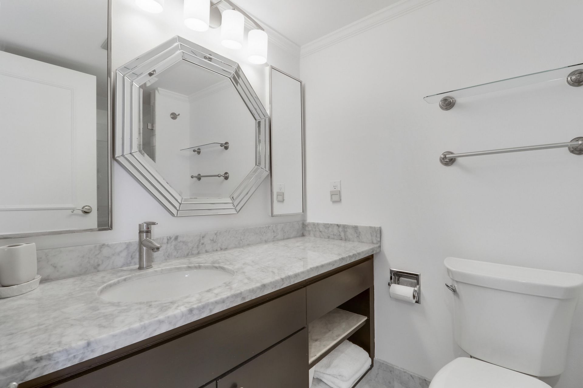 5380 N Ocean Drive, Unit 22j, Singer Island, FL 33404 Photo