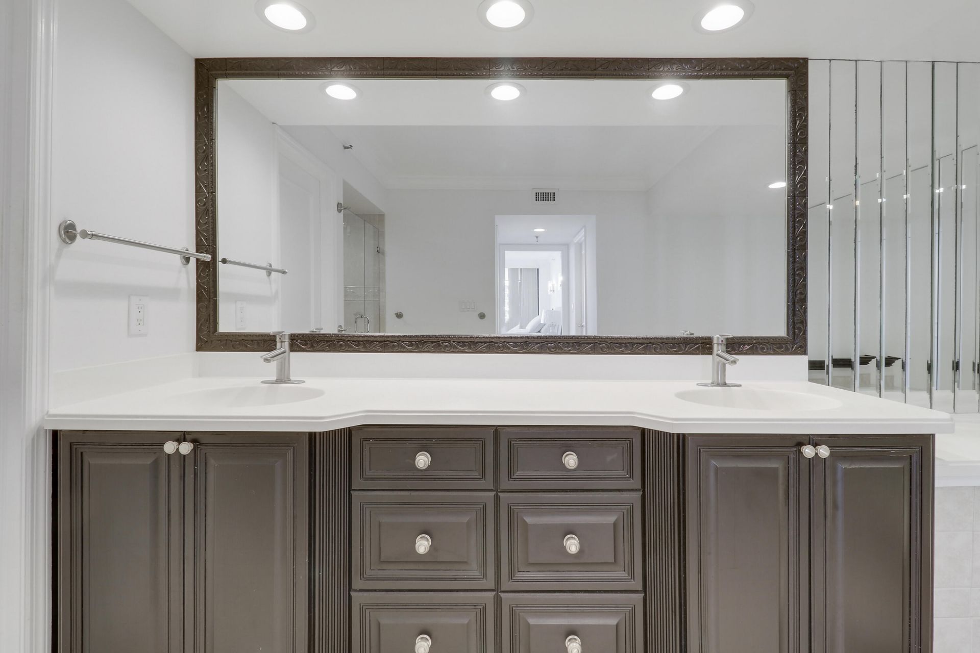 5380 N Ocean Drive, Unit 22j, Singer Island, FL 33404 Photo