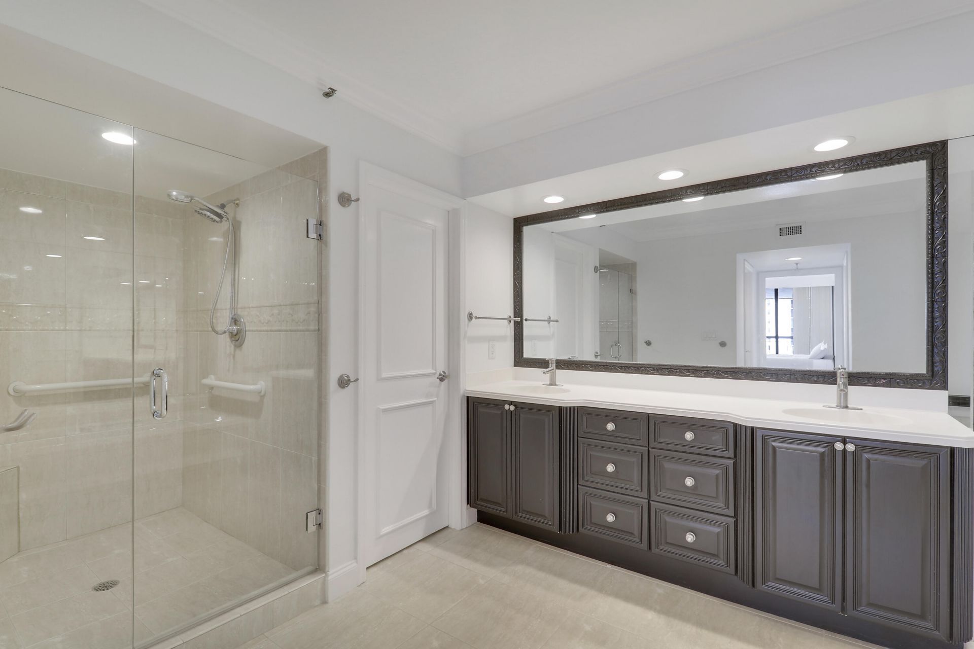 5380 N Ocean Drive, Unit 22j, Singer Island, FL 33404 Photo