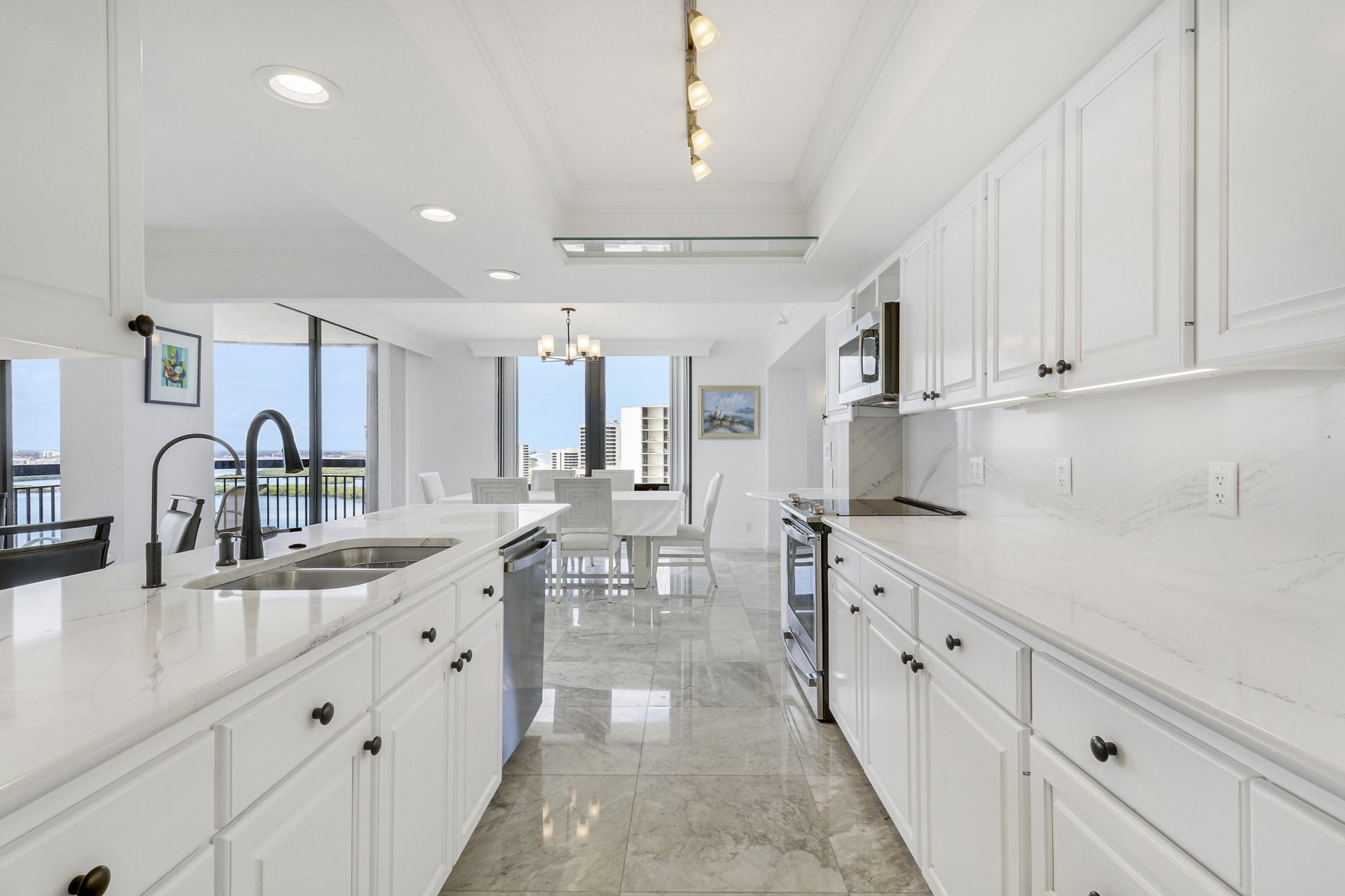5380 N Ocean Drive, Unit 22j, Singer Island, FL 33404 Photo