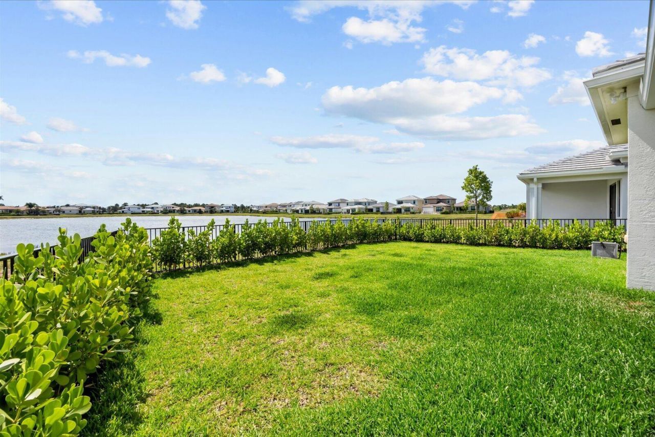 489 SE Fascino Circle, Port Saint Lucie, FL 34984 Photo