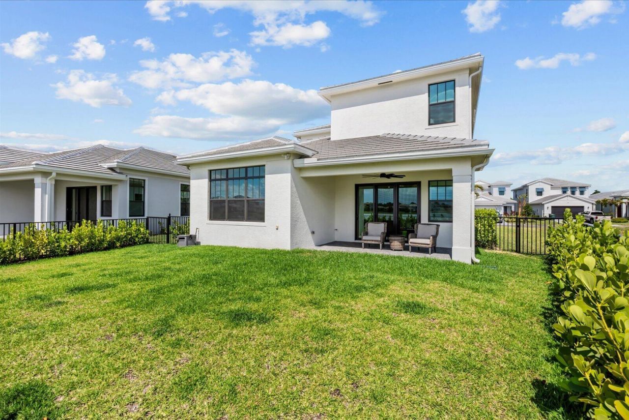 489 SE Fascino Circle, Port Saint Lucie, FL 34984 Photo