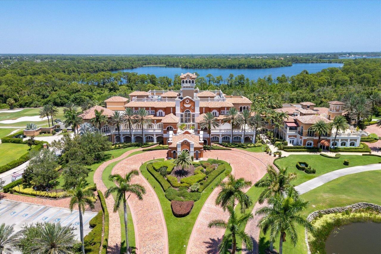489 SE Fascino Circle, Port Saint Lucie, FL 34984 Photo