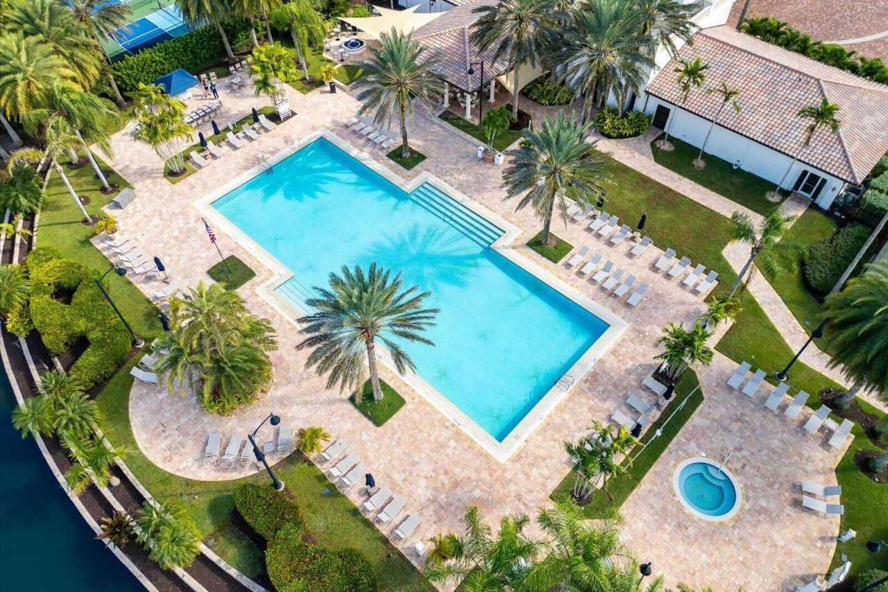 489 SE Fascino Circle, Port Saint Lucie, FL 34984 Photo