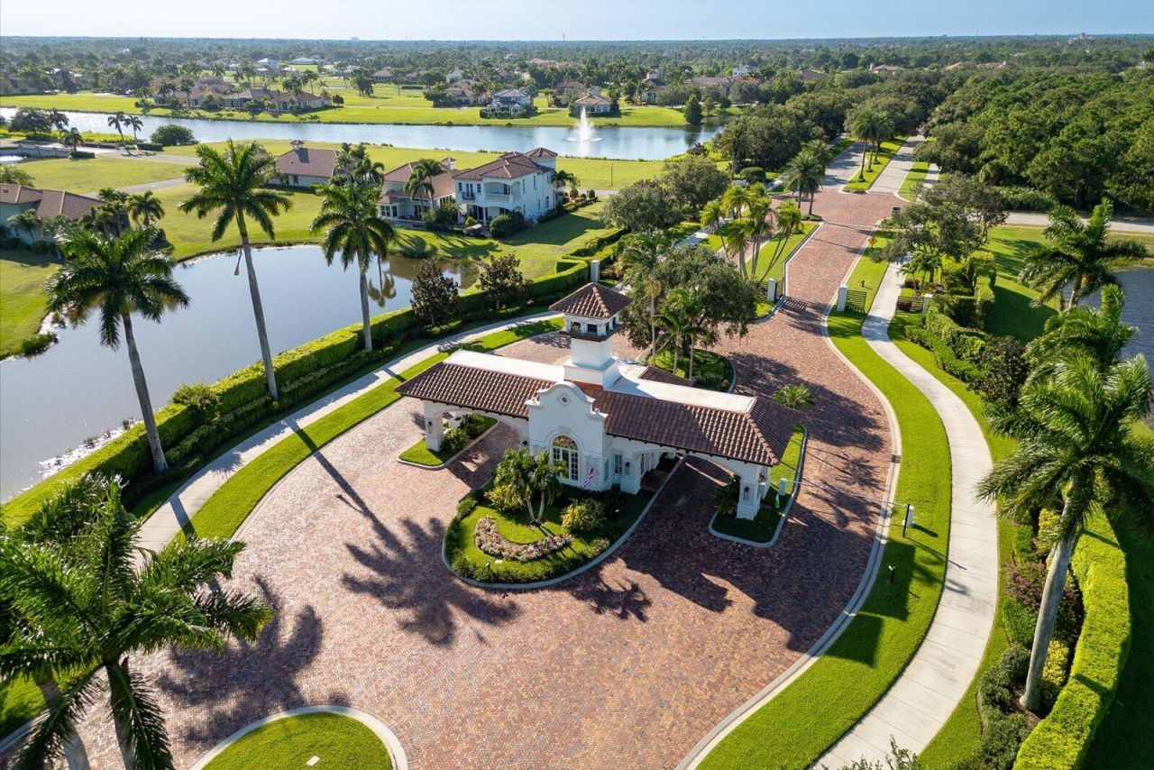 489 SE Fascino Circle, Port Saint Lucie, FL 34984 Photo