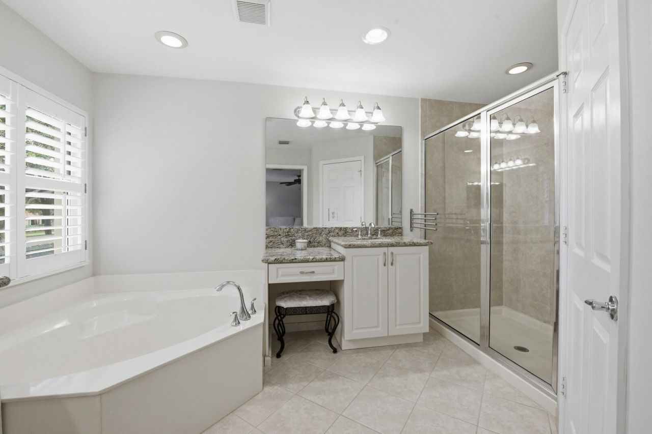 7850 Red Mahogany Road, Boynton Beach, FL 33437 Photo