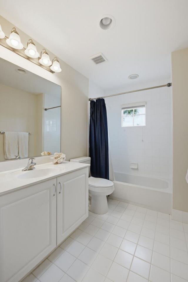7850 Red Mahogany Road, Boynton Beach, FL 33437 Photo